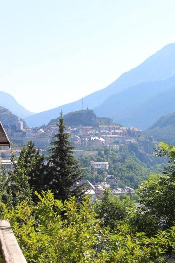 Studio Sympa Avec Terrasse , Maxi 4 Pers.Briancon 외부 사진